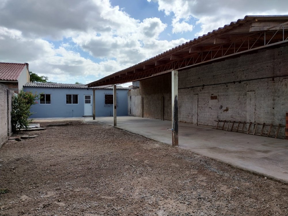 Casa - Aluguel - Trs Vendas - Pelotas - RS