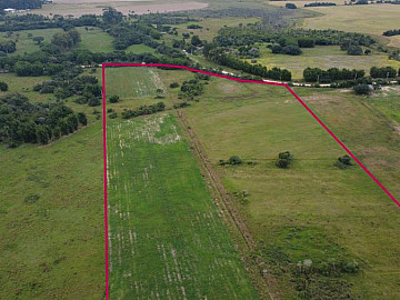 S�tio de 12 hectares no Povo Novo