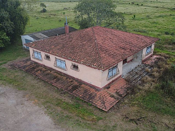 FAZENDA NAS MARGENS DA BR 392 EM RIO GRANDE