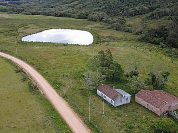 Campo de 14 hectares em Cerrito